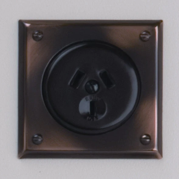 Classic 10 Series Single Power Point Outlet In Brown - Image 5