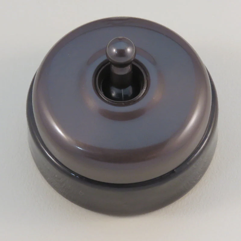 Classic 30 Series 10a Toggle Switch With Smooth Shallow Cover And Porcelain Base - Image 7