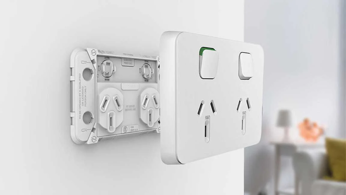 Clipsal Iconic Single Switch Powerpoint Vertical - Image 2
