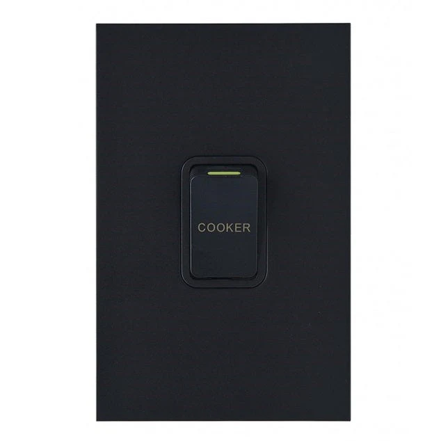 Clouded Leopard 45a Double Pole Vertical Cooker Switch, Available in 2 Colours - Image 3