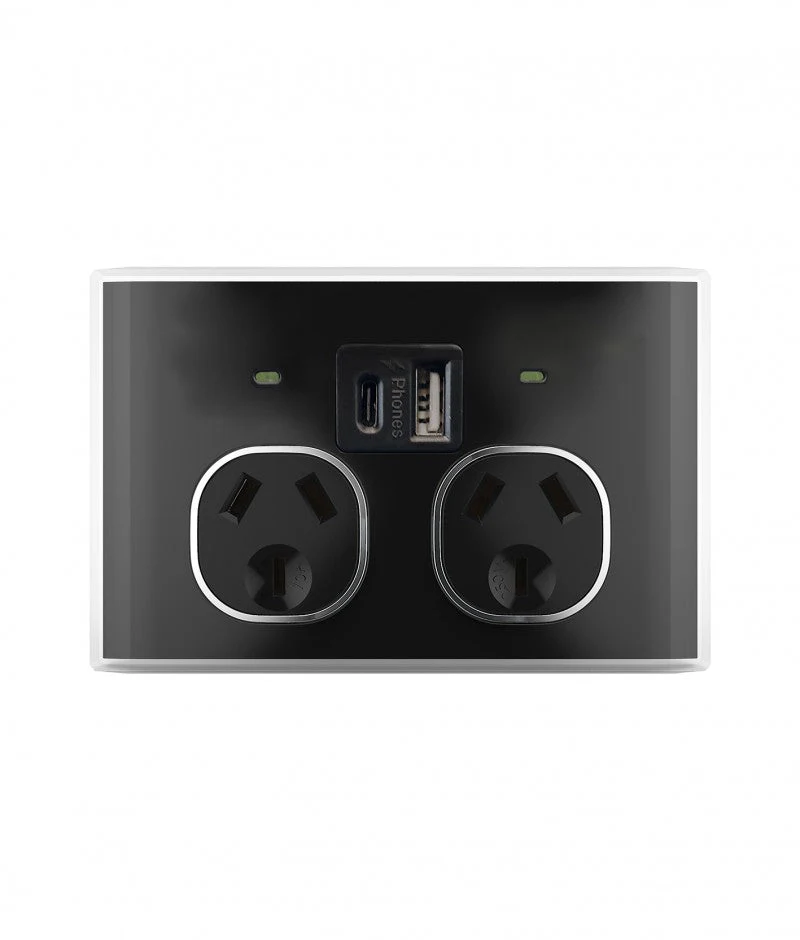 Snow Leopard Double Powerpoint With USB A+C Charger, Available in 2 Colours - Image 3