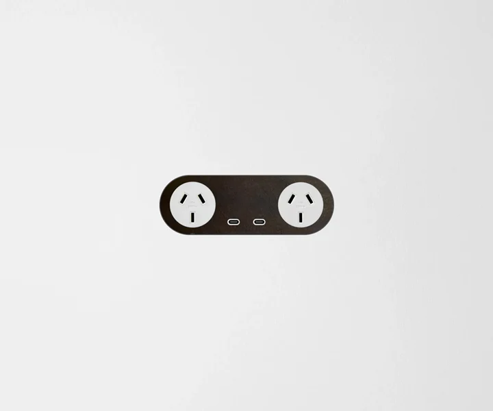 ZETR 13 Carbon Double Outlet USBC Faceplate, Available in 3 Colours - Image 3